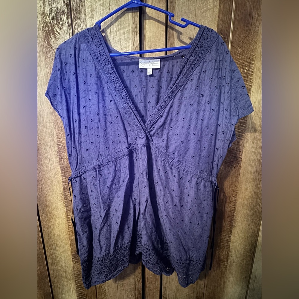 Jessica Simpson Maternity blouse